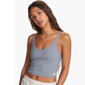 Vuori Athletic Rib Crop Tank Top in Flint with Built-In Bra